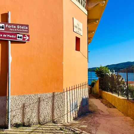 Via Della Campana 17 *