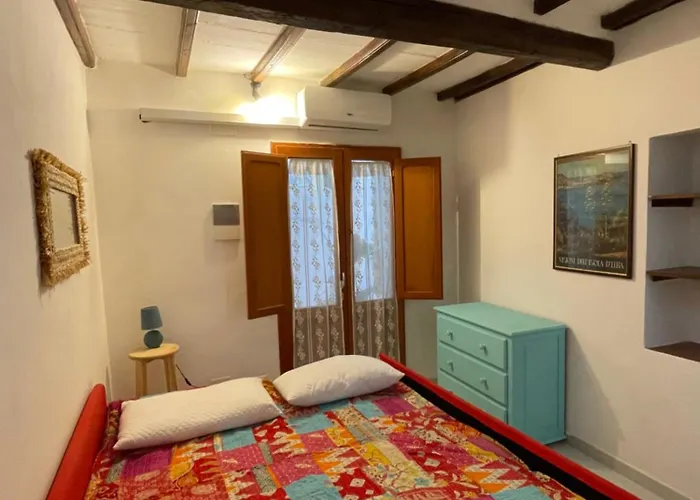 Casa vacanze Via Della Campana 17 *